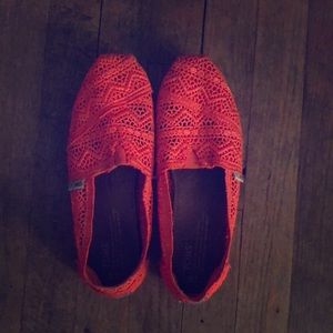 Orange TOMS